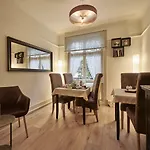 Max Aviation & Inn 3*