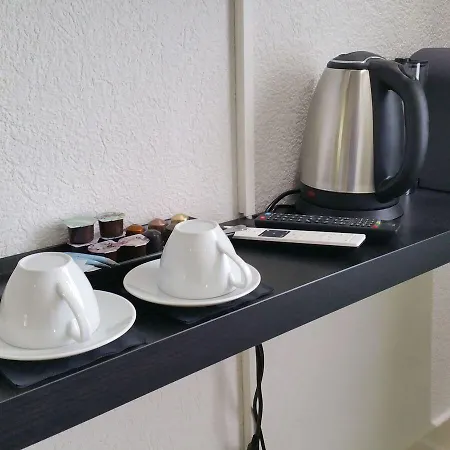 Max Aviation & Han/Misafirhane