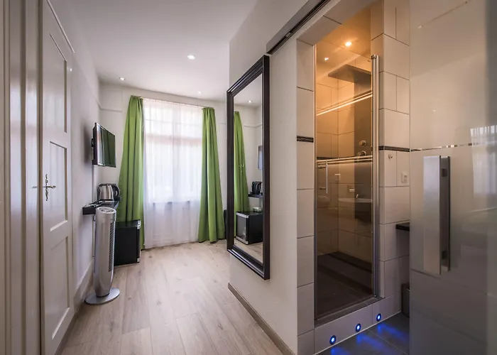 Max Aviation & Penzion Bern