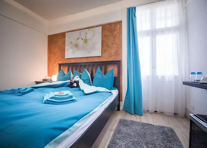 Max Aviation & 3* Bern