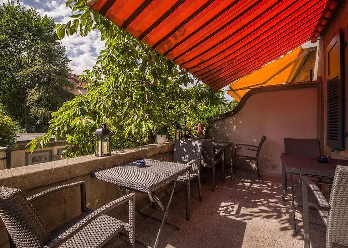 Penzion Max Aviation & 3*