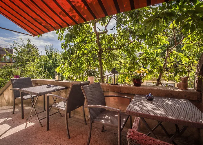 Penzion Max Aviation & 3*